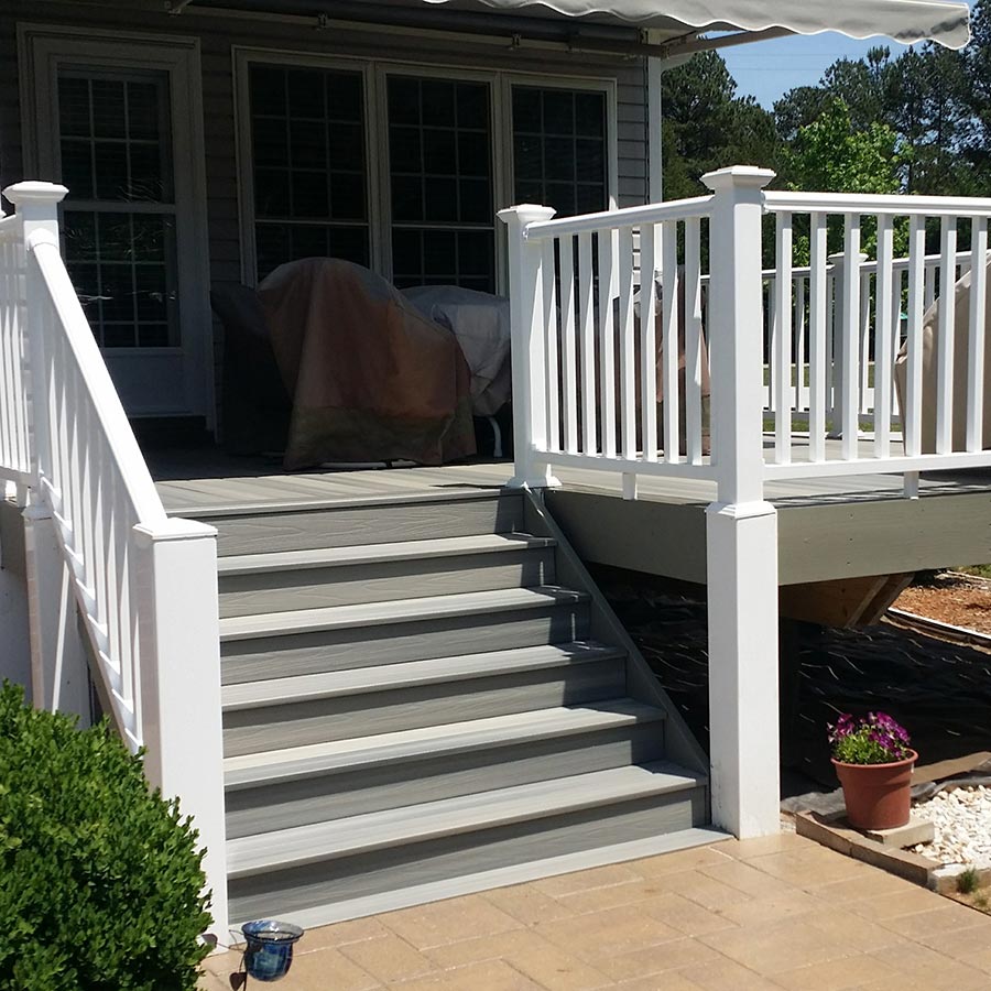 Citywide Fence & Deck Fort Mill SC | white railings on deck